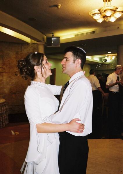 Naftali and Edith dancing