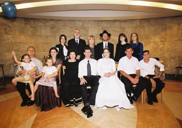 Naftali Edith with Feldman and Zalmenowitz families